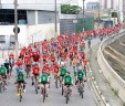 A galera do Shopping Anália Franco veste VZ Camisetas